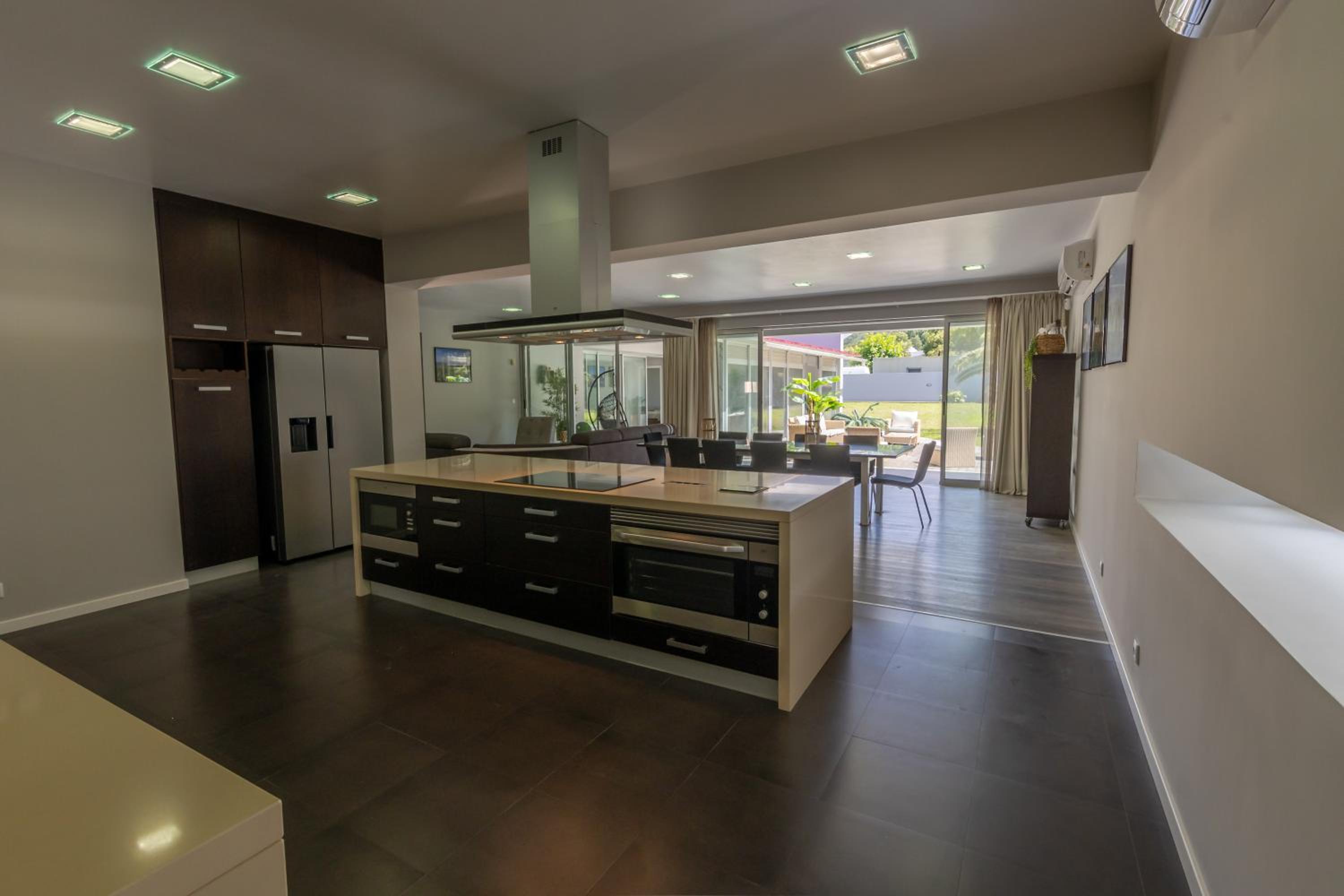 Luxury Villa in Ribeira Grande view 4