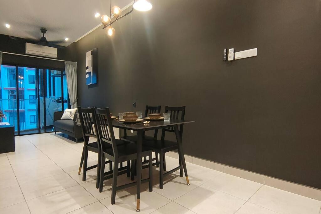 Earth Black Design 2pax 5min
