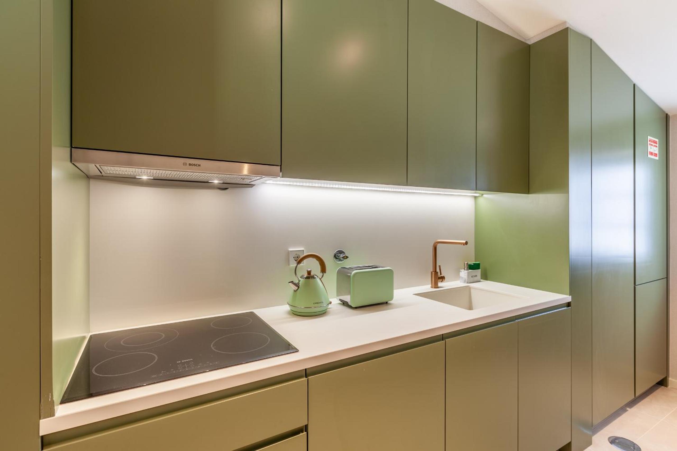Savvy Signature Apartments