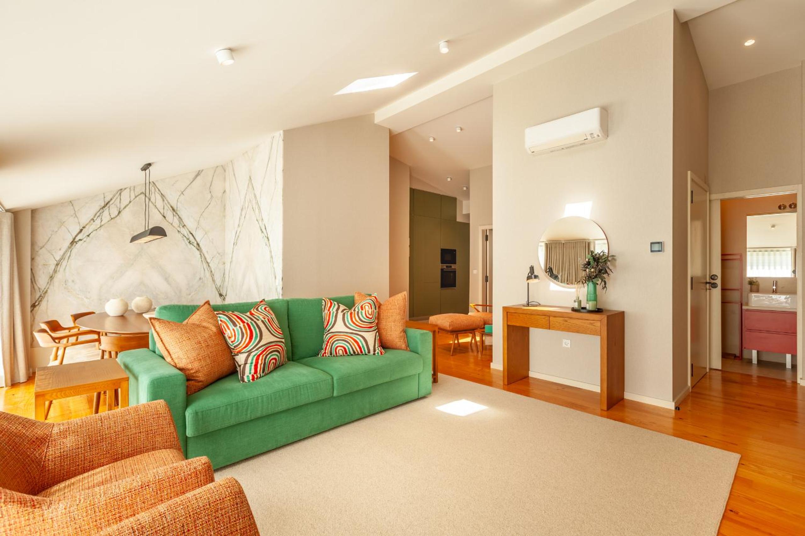 Savvy Signature Apartments