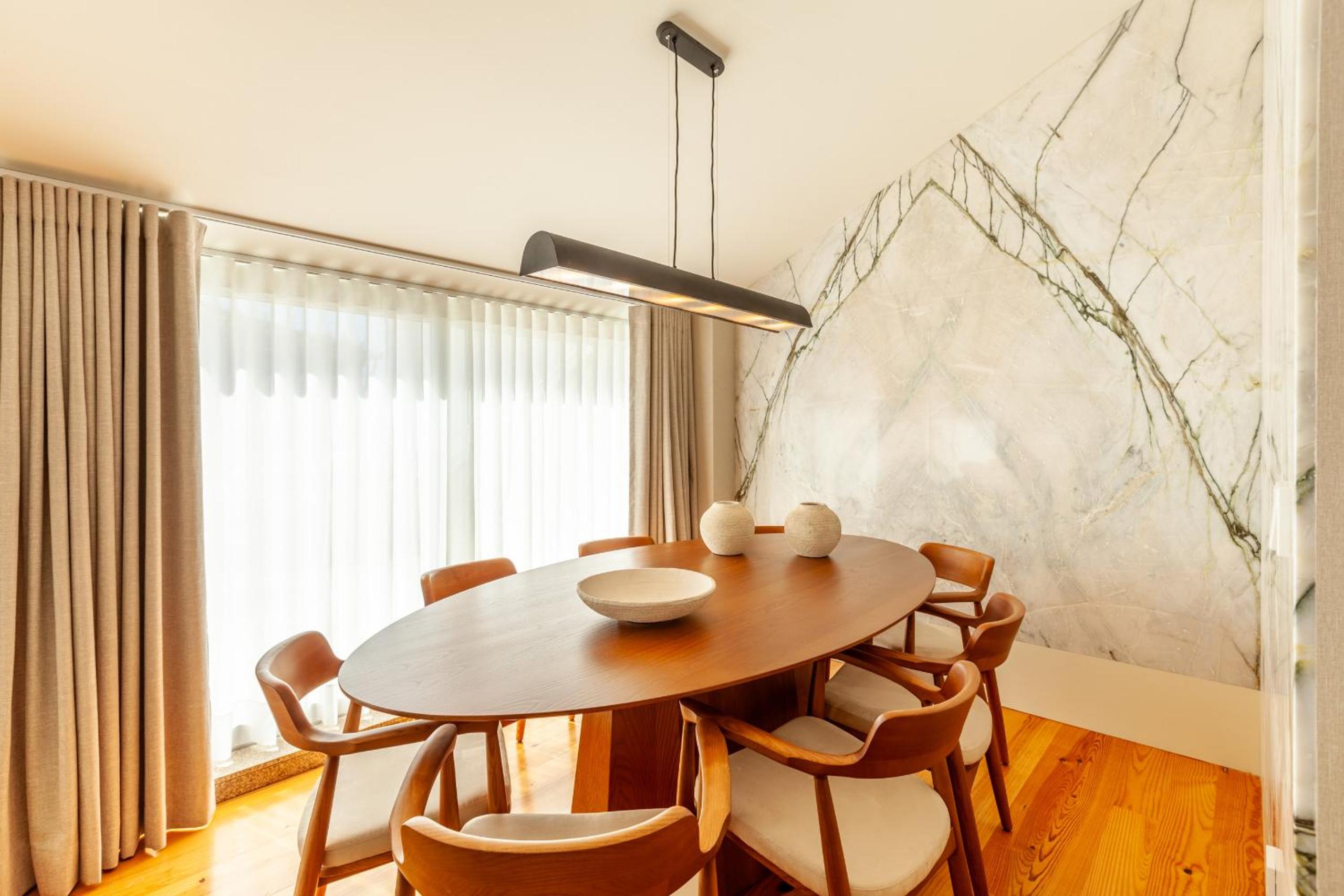 Savvy Signature Apartments