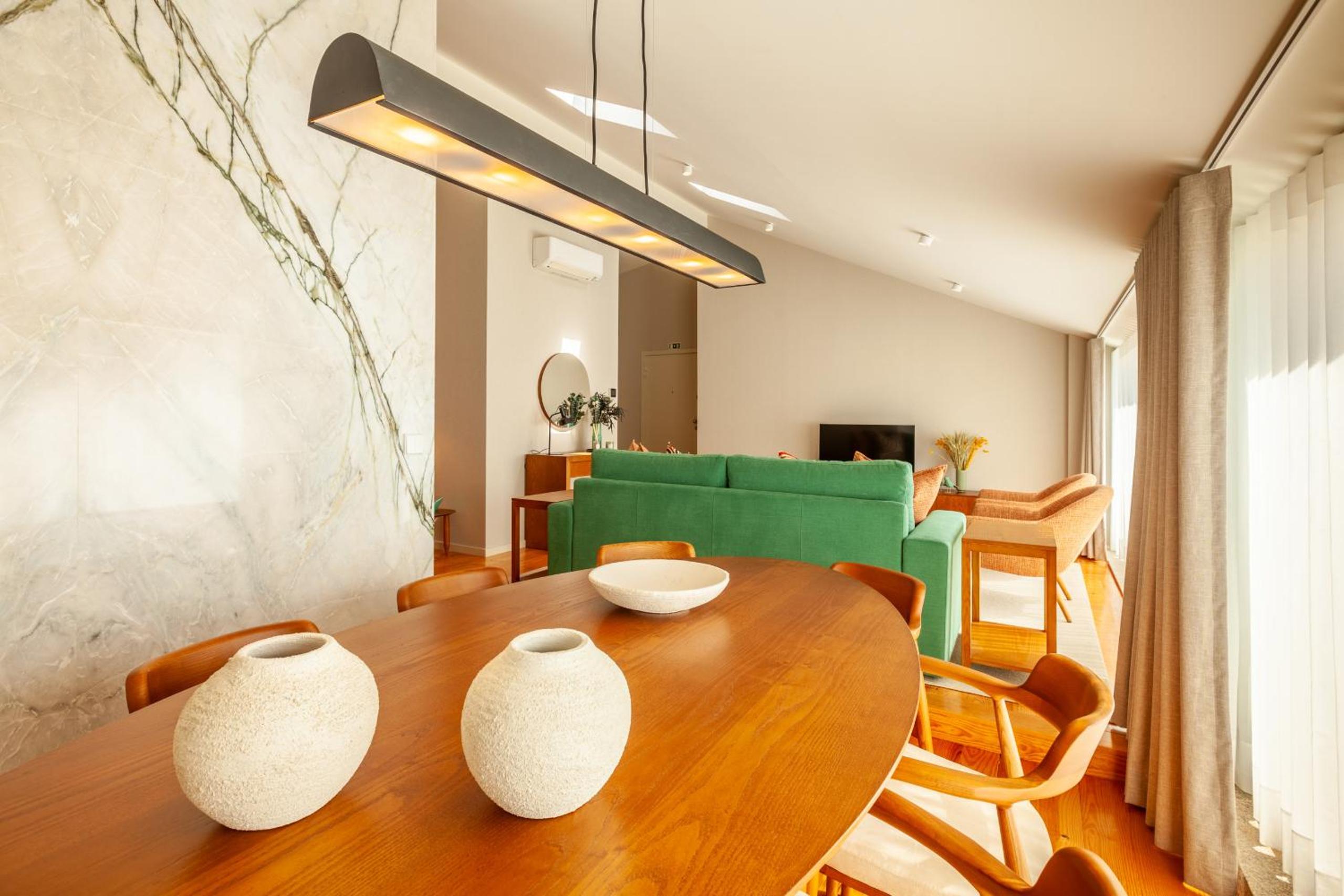 Savvy Signature Apartments