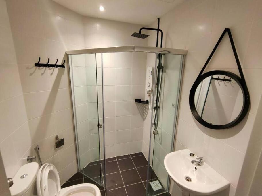 Magic Black Design 4 Pax 5Min To DesaPark City