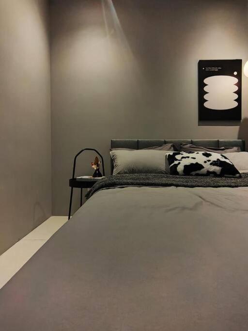 Magic Black Design 4 Pax 5Min To DesaPark City