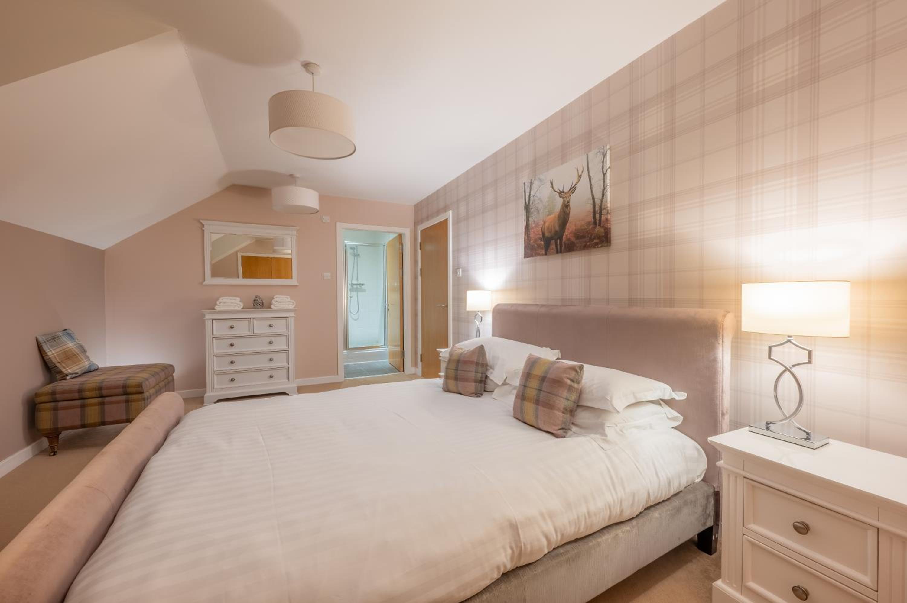Abbey Holidays Loch Ness Luxury Self Catering 2 Bedroom Cottages