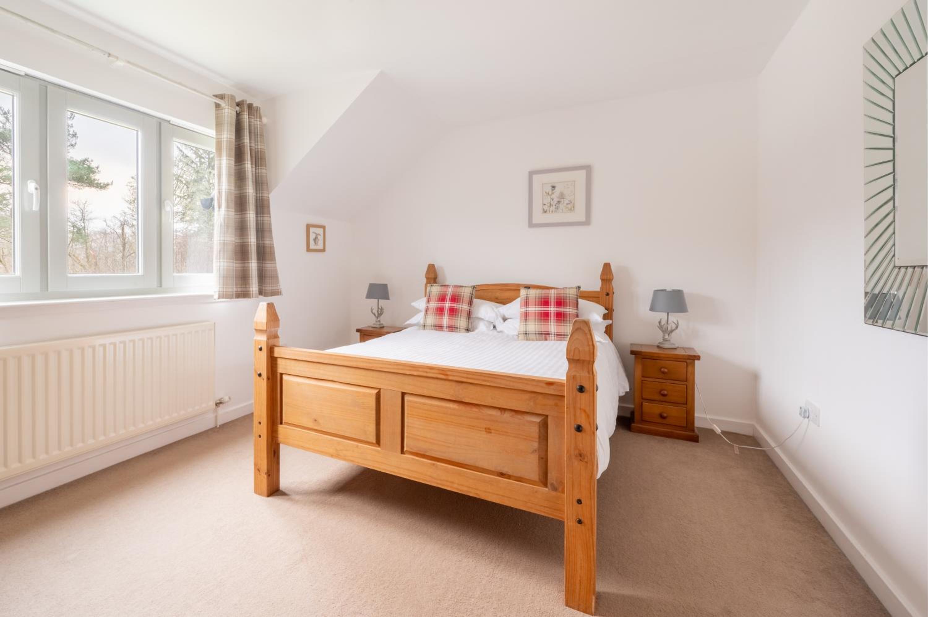 Abbey Holidays Loch Ness Luxury Self Catering 2 Bedroom Cottages