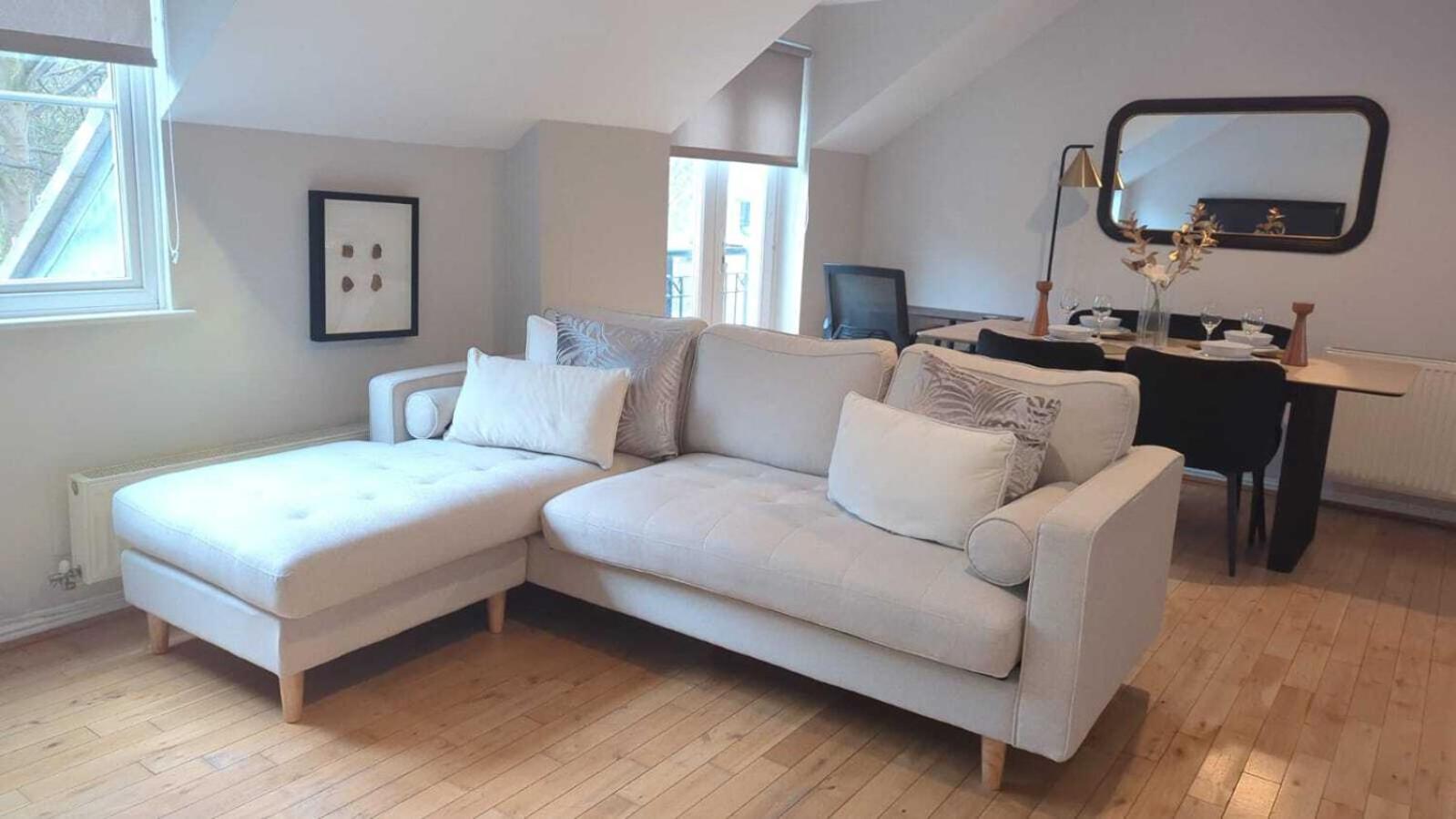 South Shields Vacations - South Shields luxury coastal property - Property Image 1