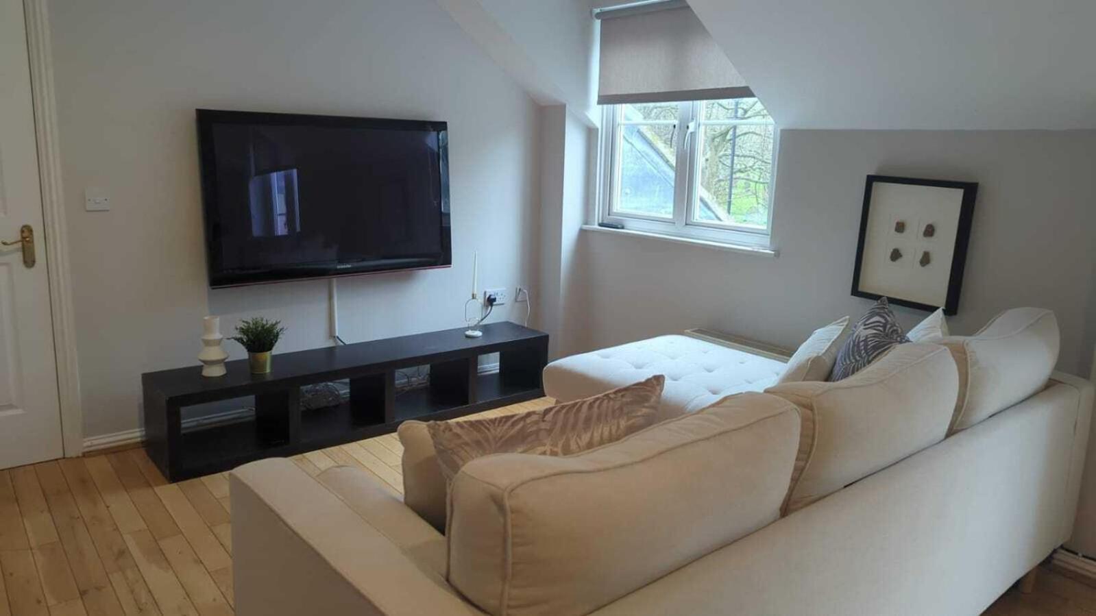 South Shields Vacations - South Shields luxury coastal property - Property Image 2