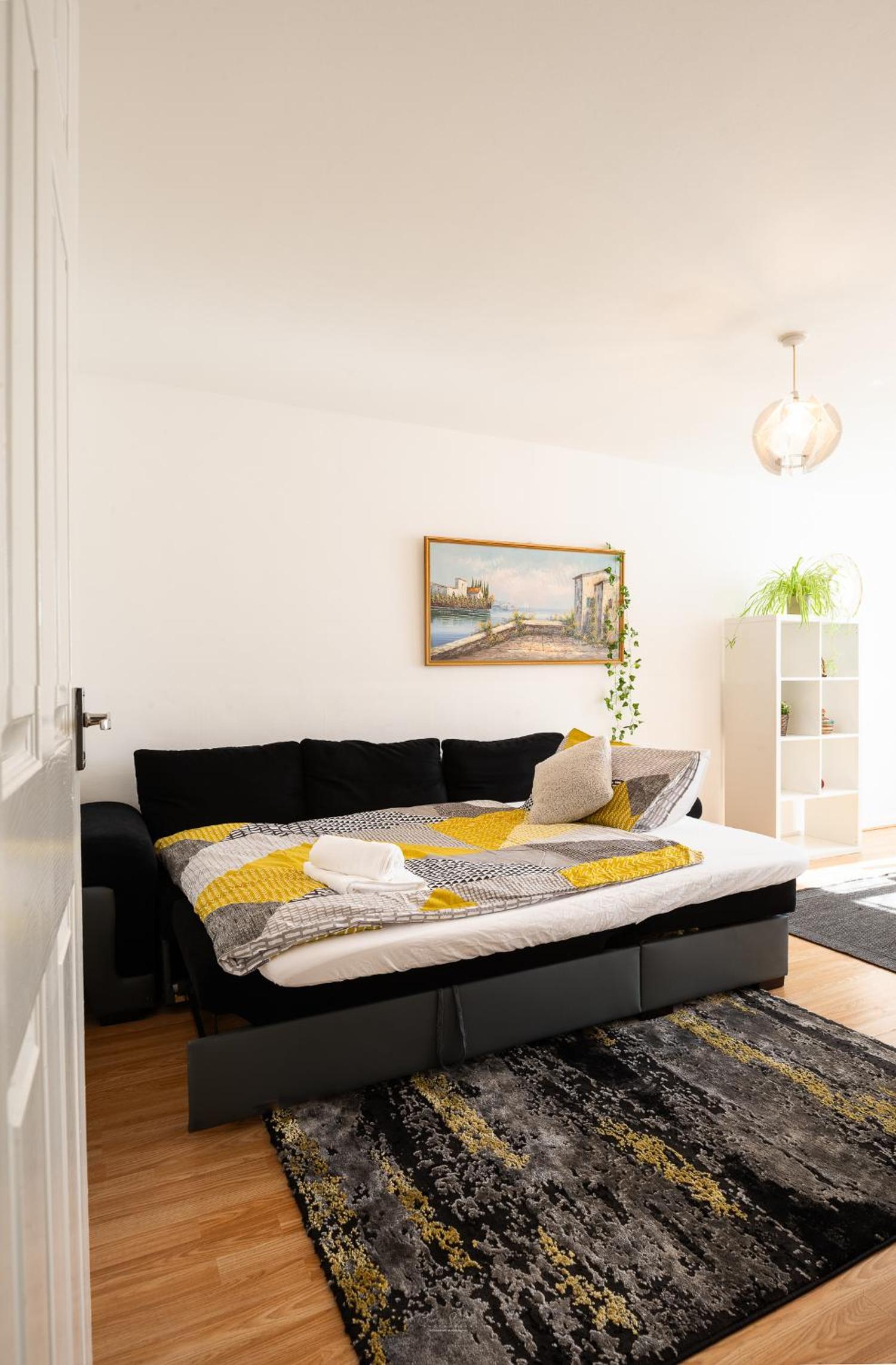 Large 1BR with Sofa Bed near O2, ExCeL and Canning Town, Fast WiFi