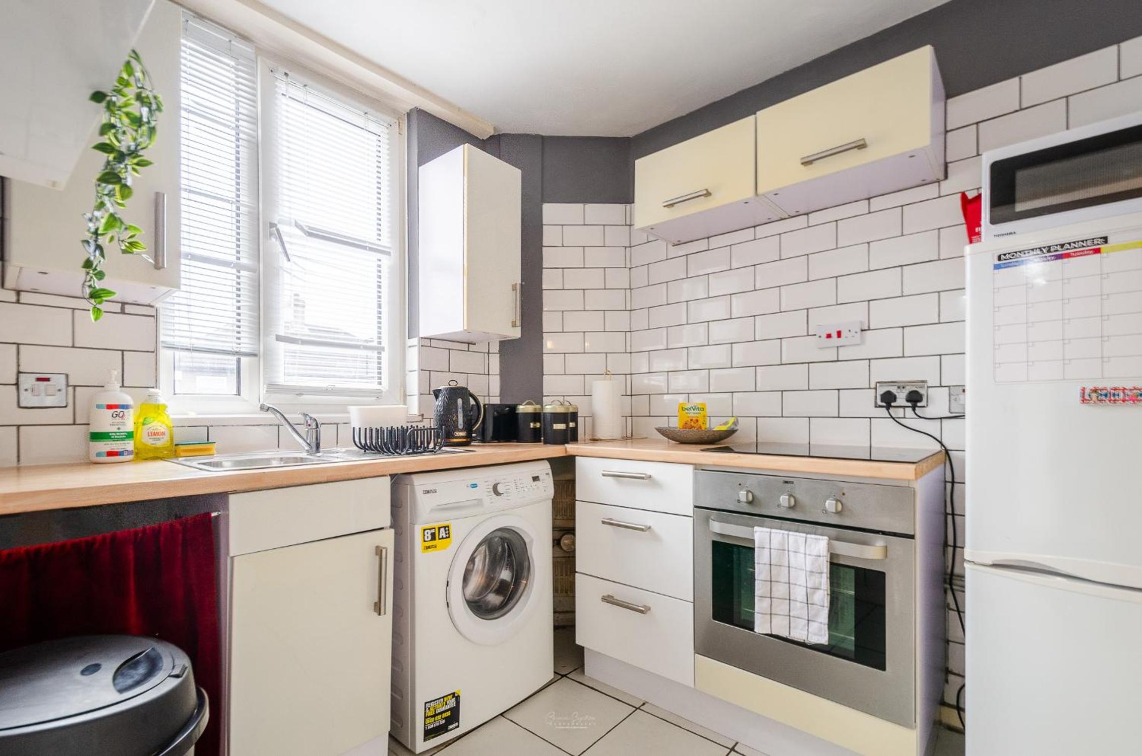 Large 1BR with Sofa Bed near O2, ExCeL and Canning Town, Fast WiFi