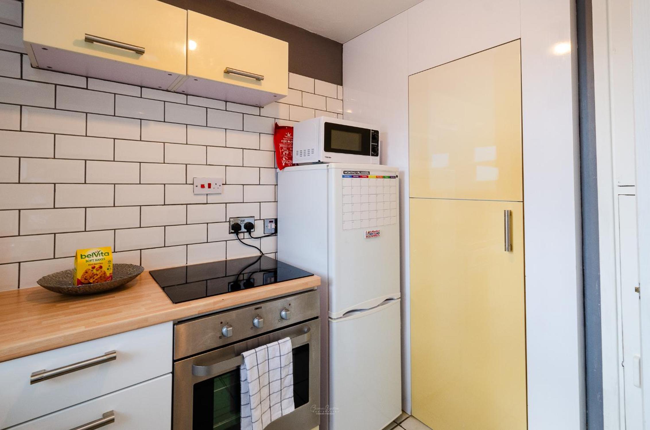 Large 1BR with Sofa Bed near O2, ExCeL and Canning Town, Fast WiFi