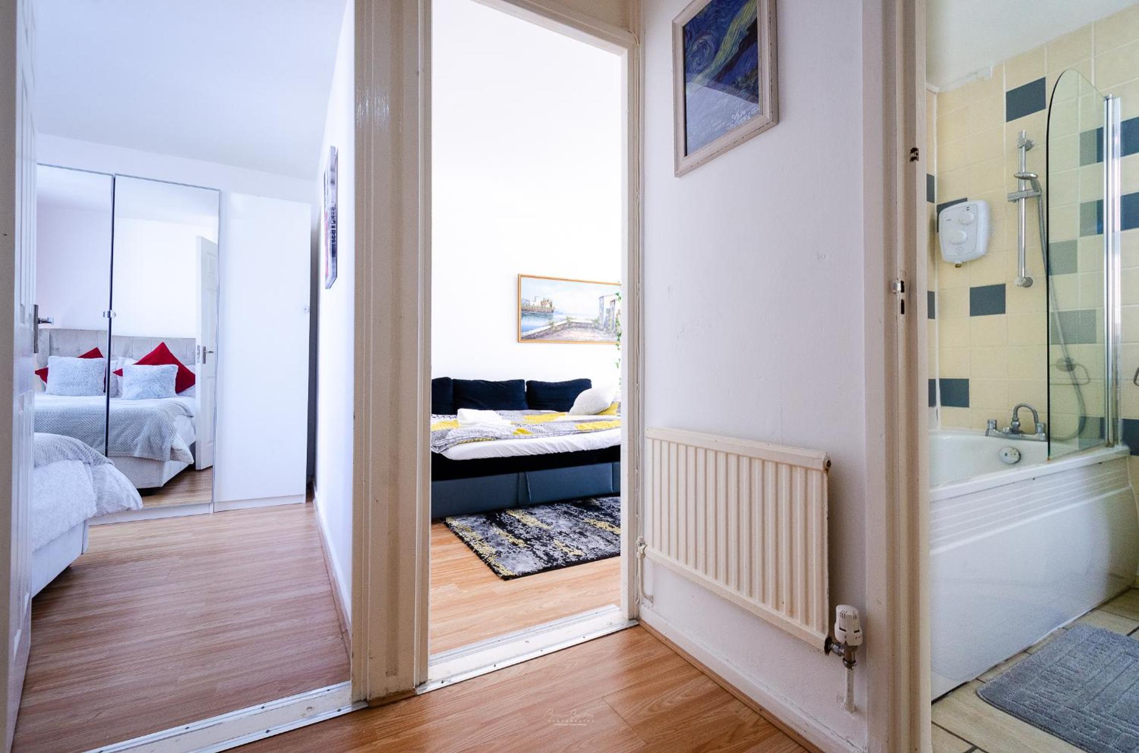 Large 1BR with Sofa Bed near O2, ExCeL and Canning Town, Fast WiFi