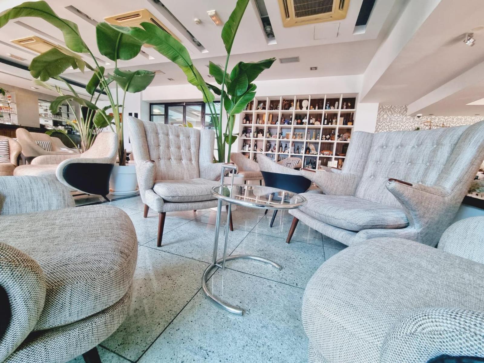 Jona Rooms Podstrana
