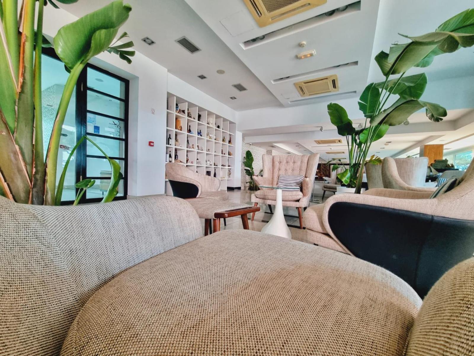 Jona Rooms Podstrana