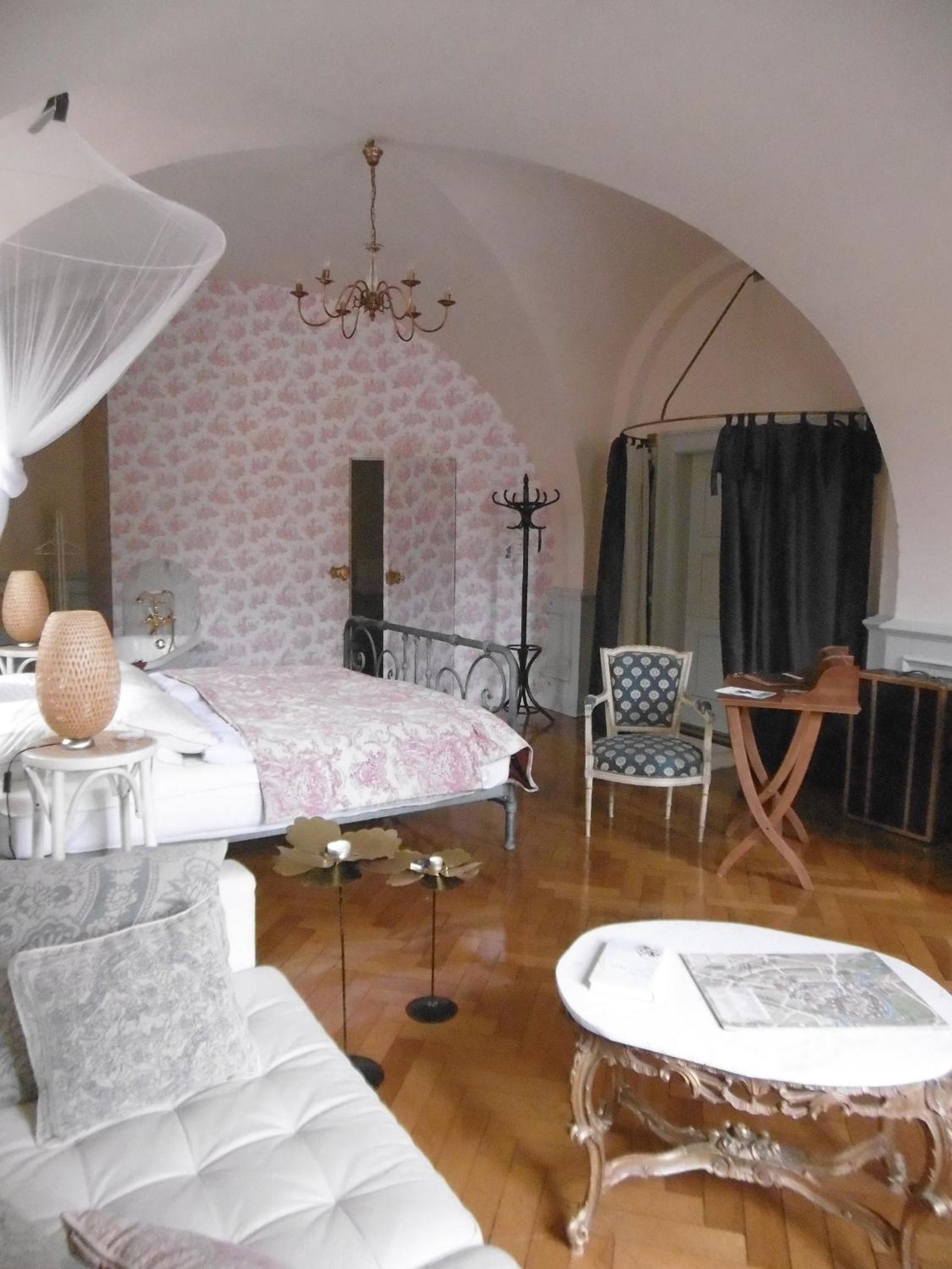 ApartOne Palais-Apartments