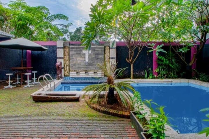 Tobana House Bintaro view 2