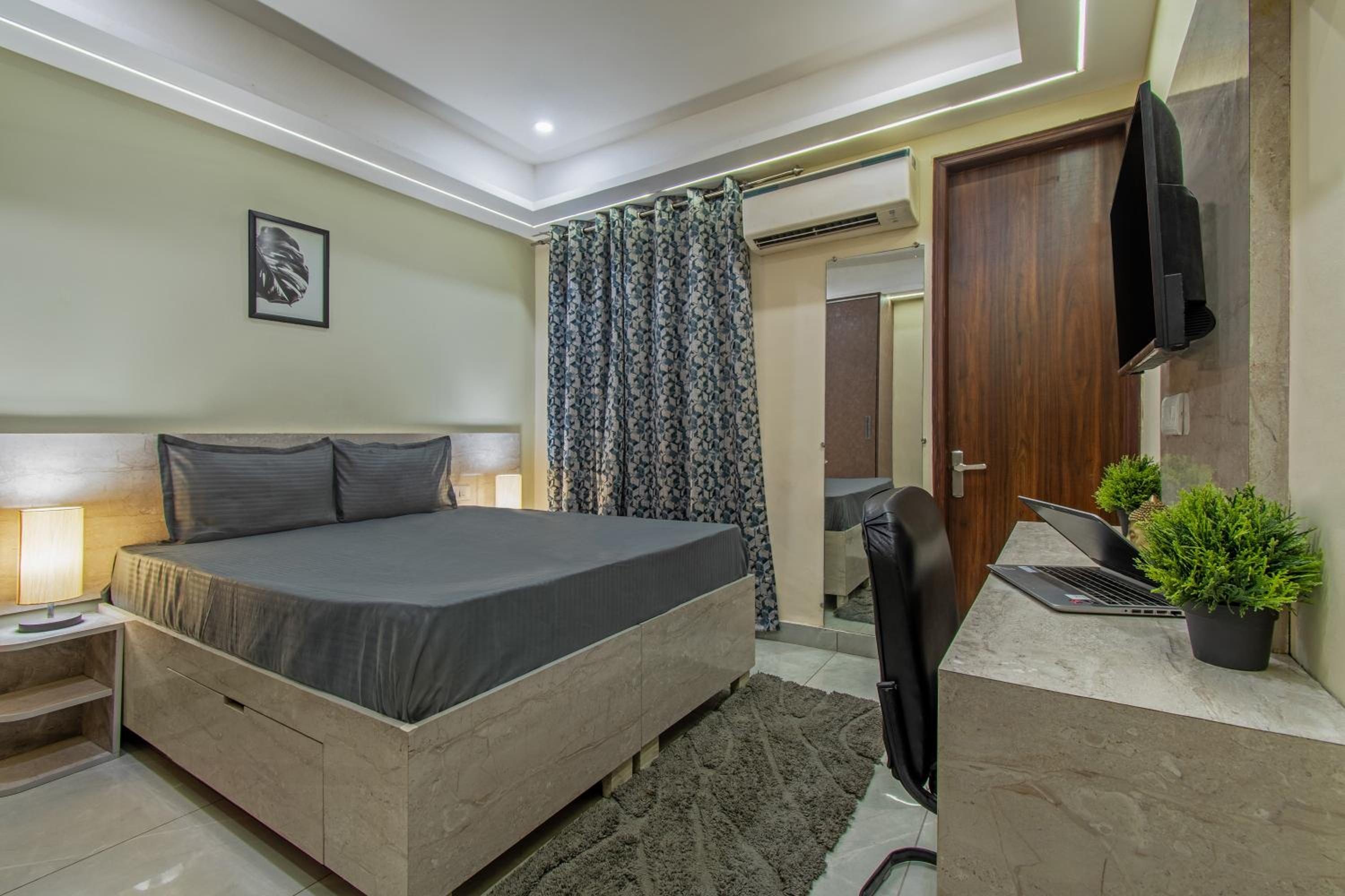 hotel room