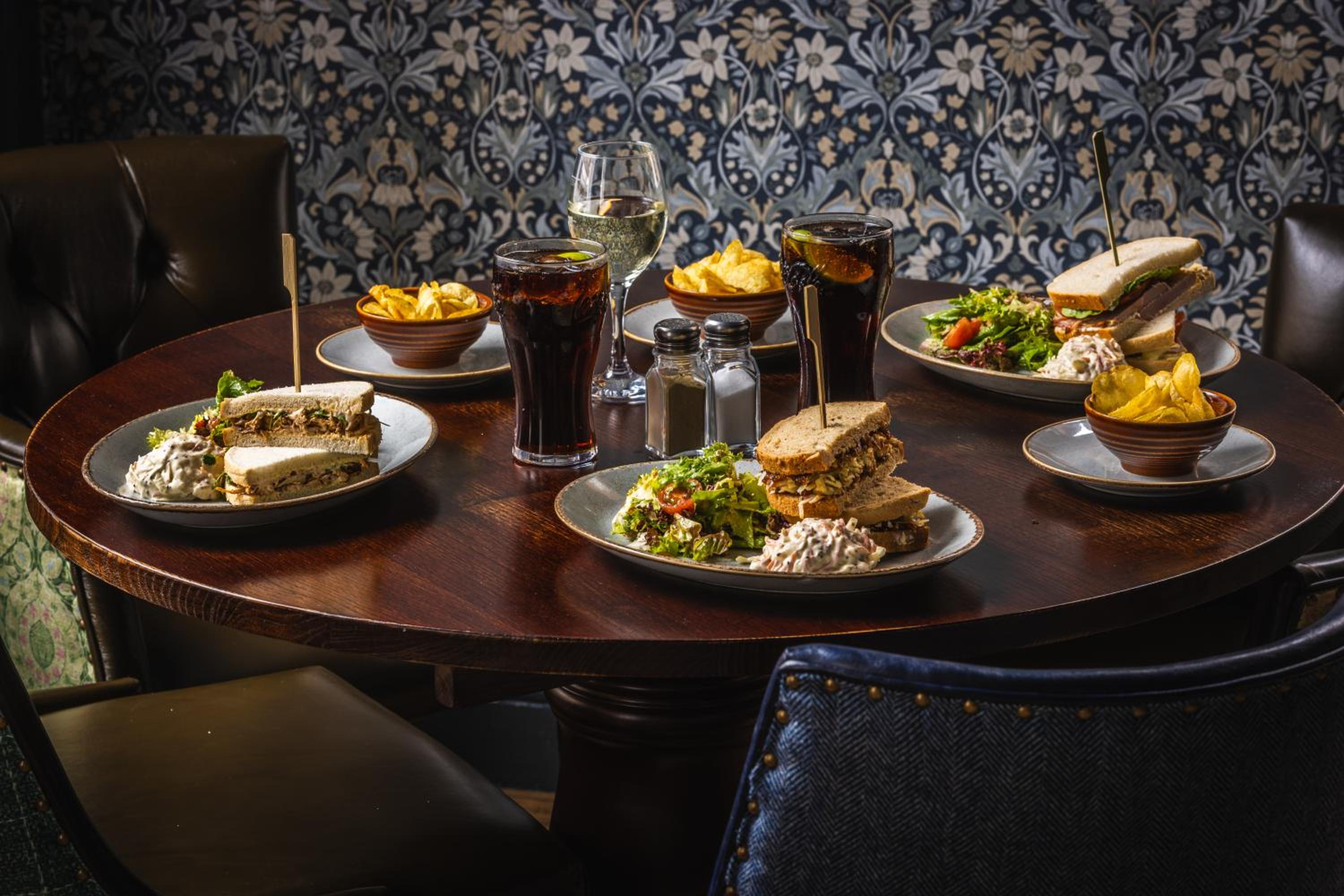 The Pied Bull, photo 116