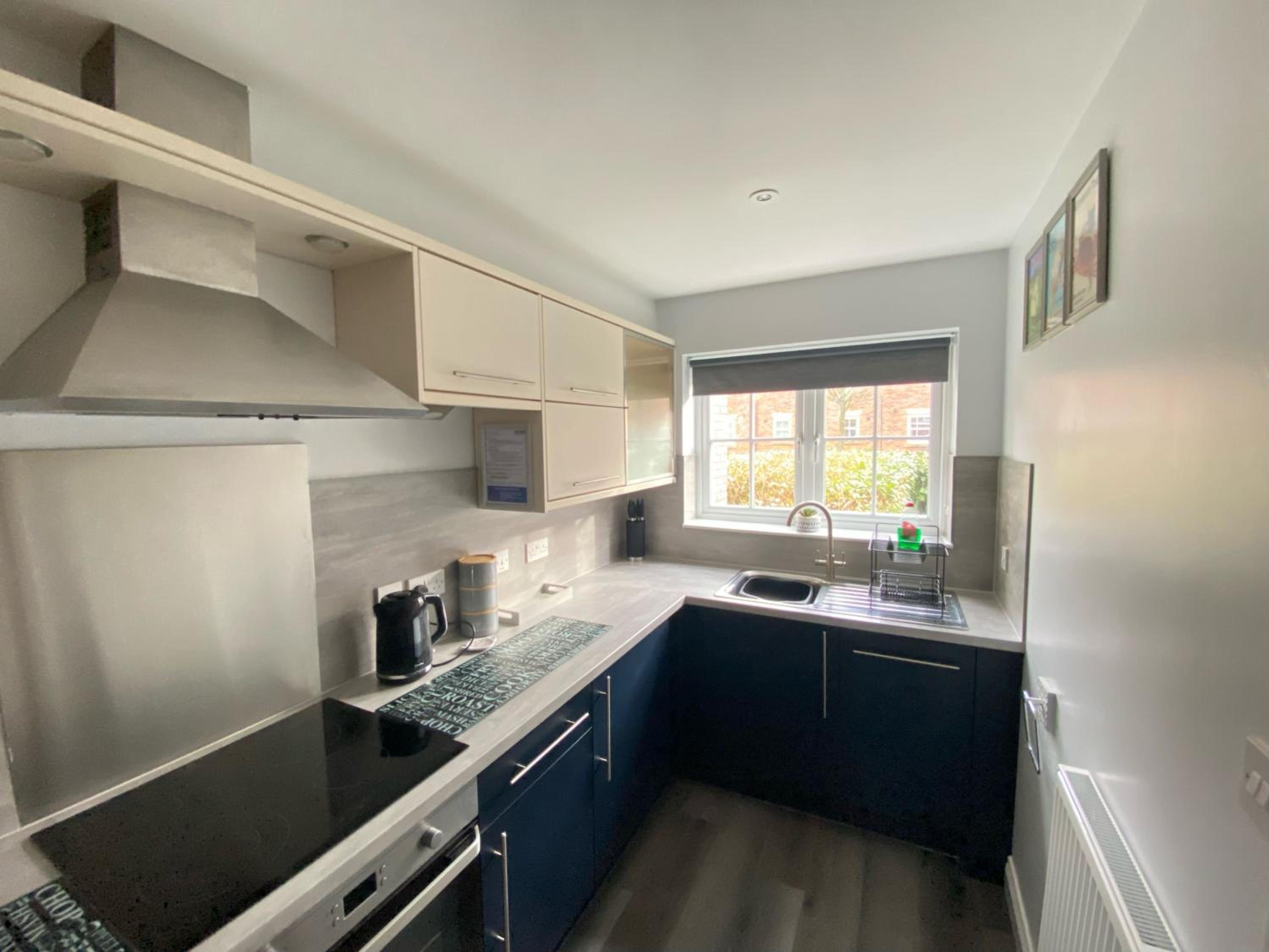 Arthurs Retreat - Part of the The Bay Filey Holiday Village with pool, gym and direct beach access, pub, restaurant, tennis and meadows walks view 4