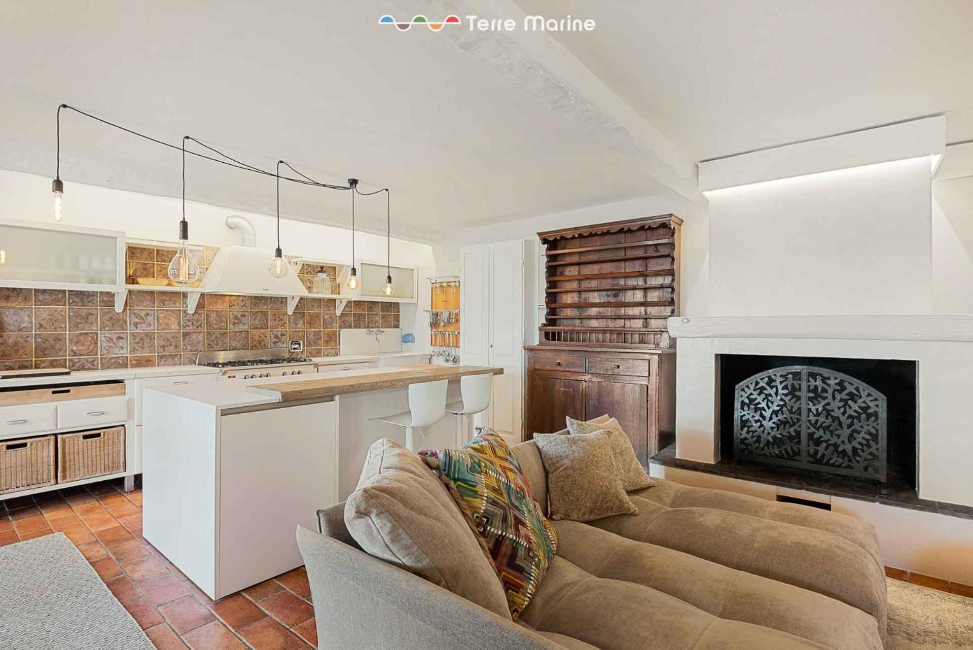 Villa Bianca, Terre Marine
