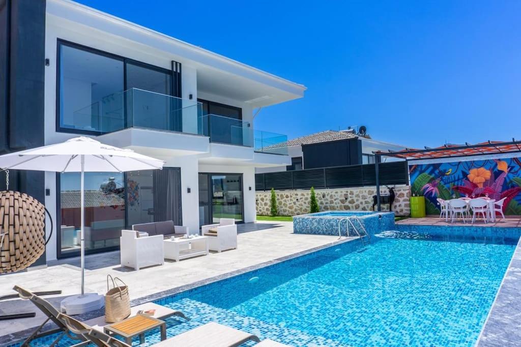 Villa Şira