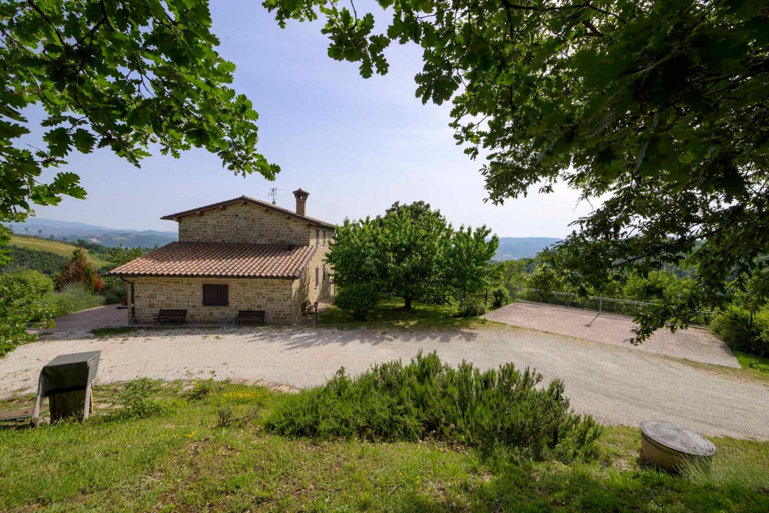 Agriturismo Castel d'Alfiolo-Barcomonte
