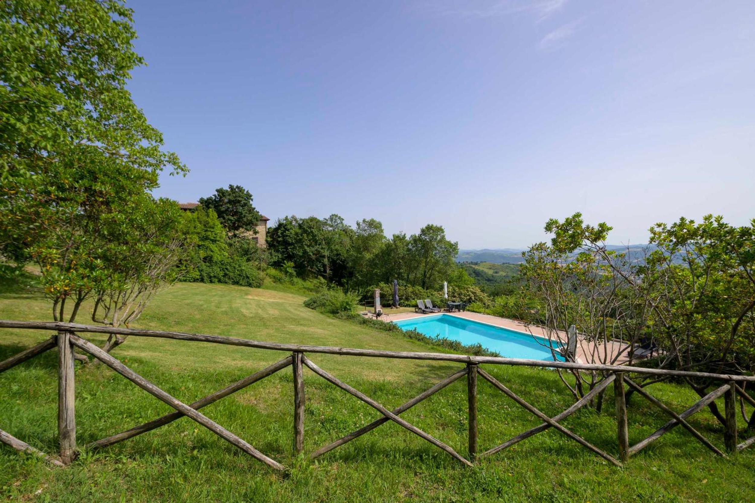 Agriturismo Castel d'Alfiolo-Barcomonte