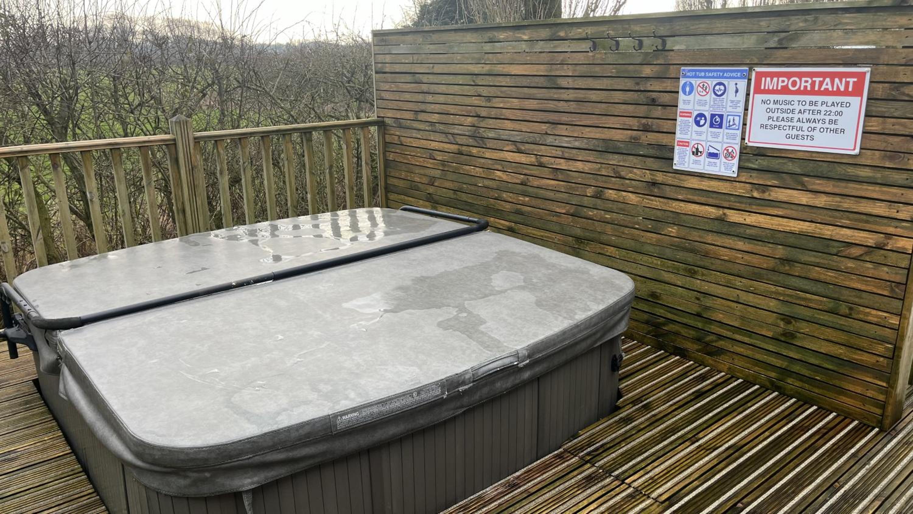 2-Bed Lodge Near Garstang and Poulton-Le-Fylde view 4
