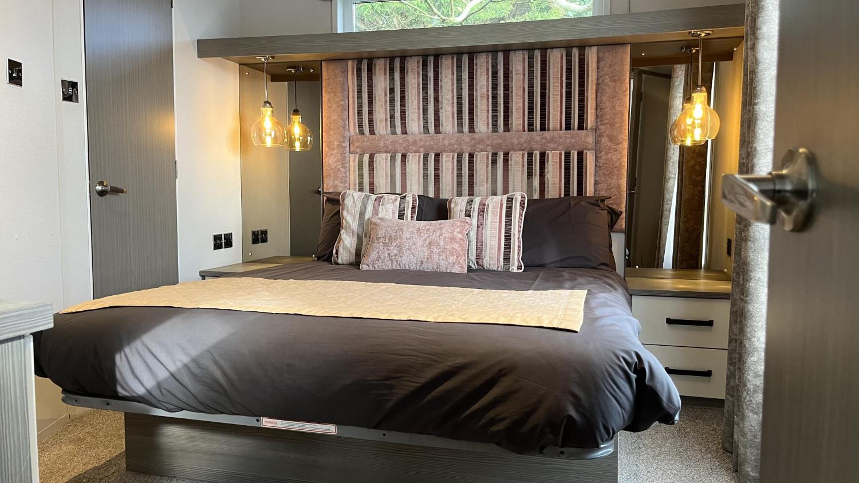 2-Bed Lodge Near Garstang and Poulton-Le-Fylde view 3