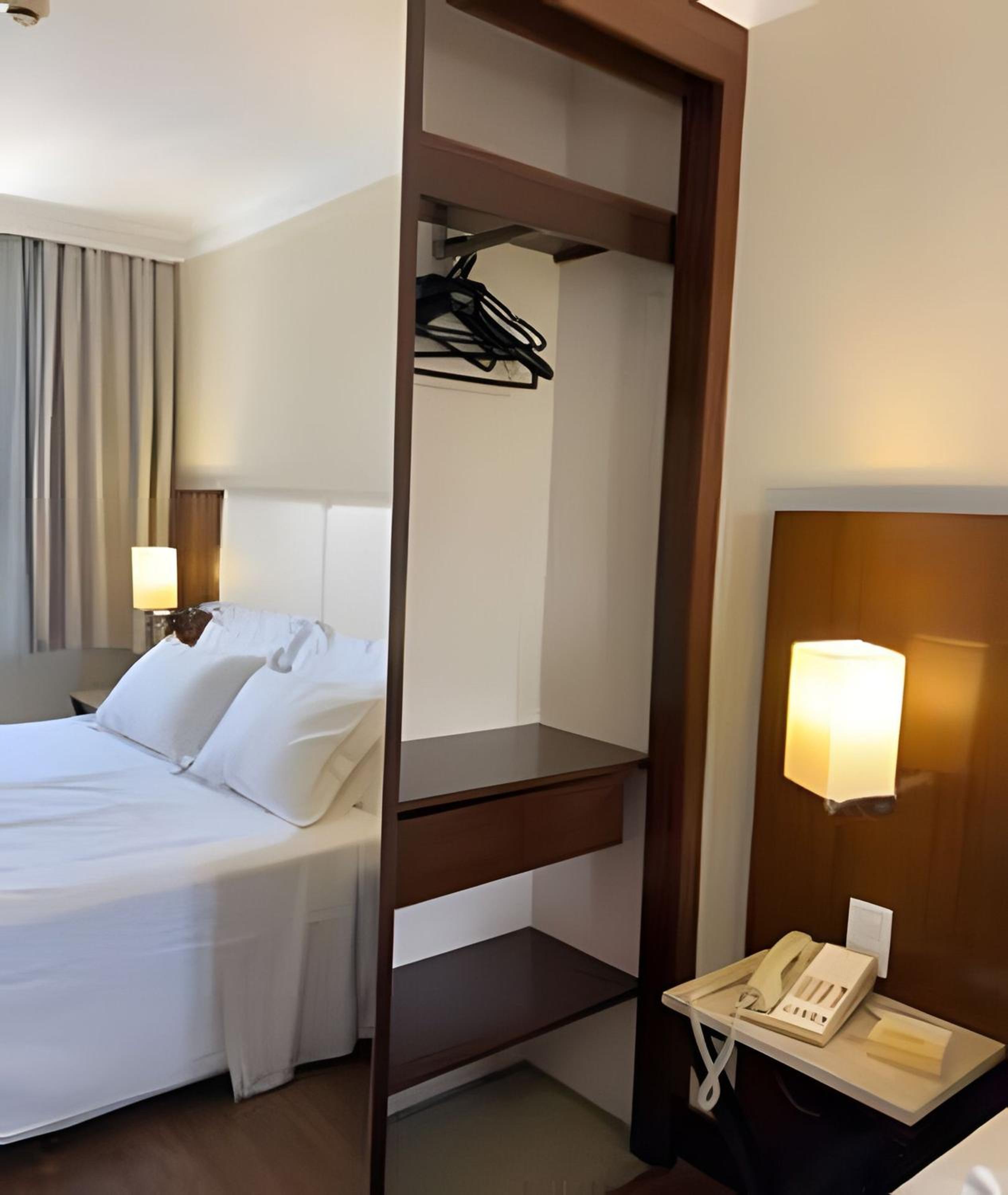Get a Flat 100mts Av Paulista- Jardins