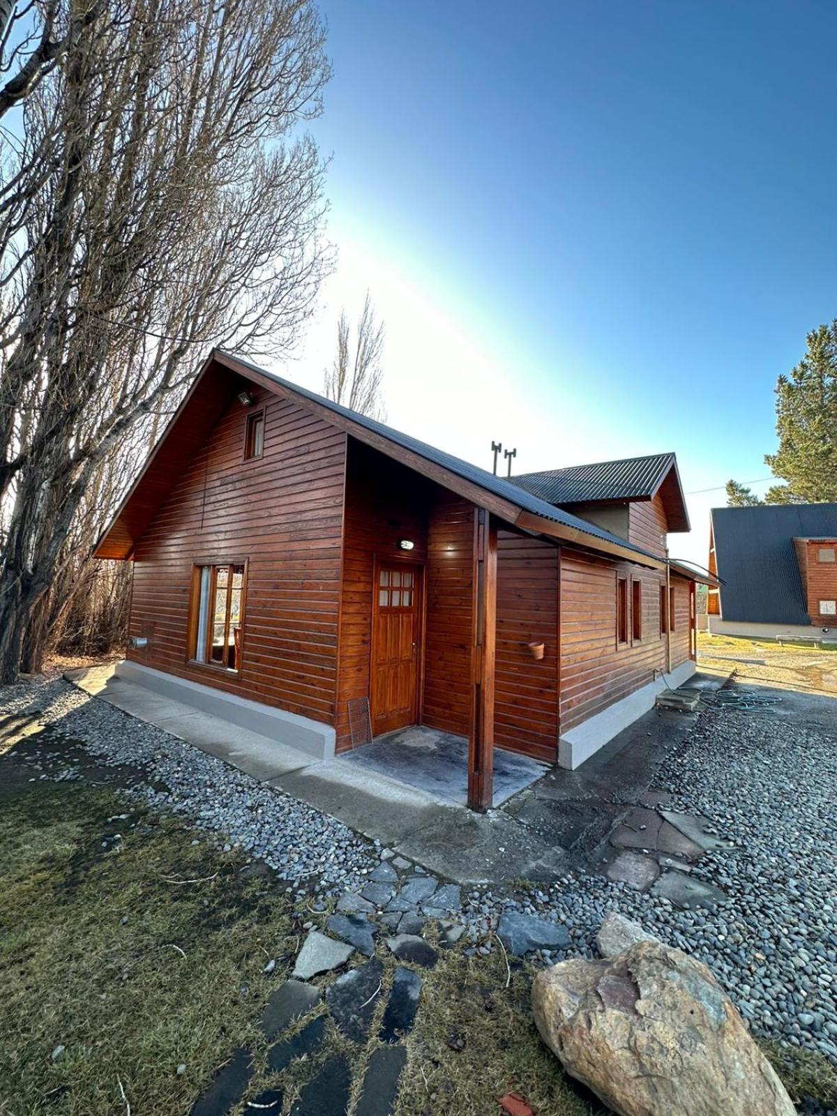 Hotel Cabañas Nevis, excelente ubicación - Image 1