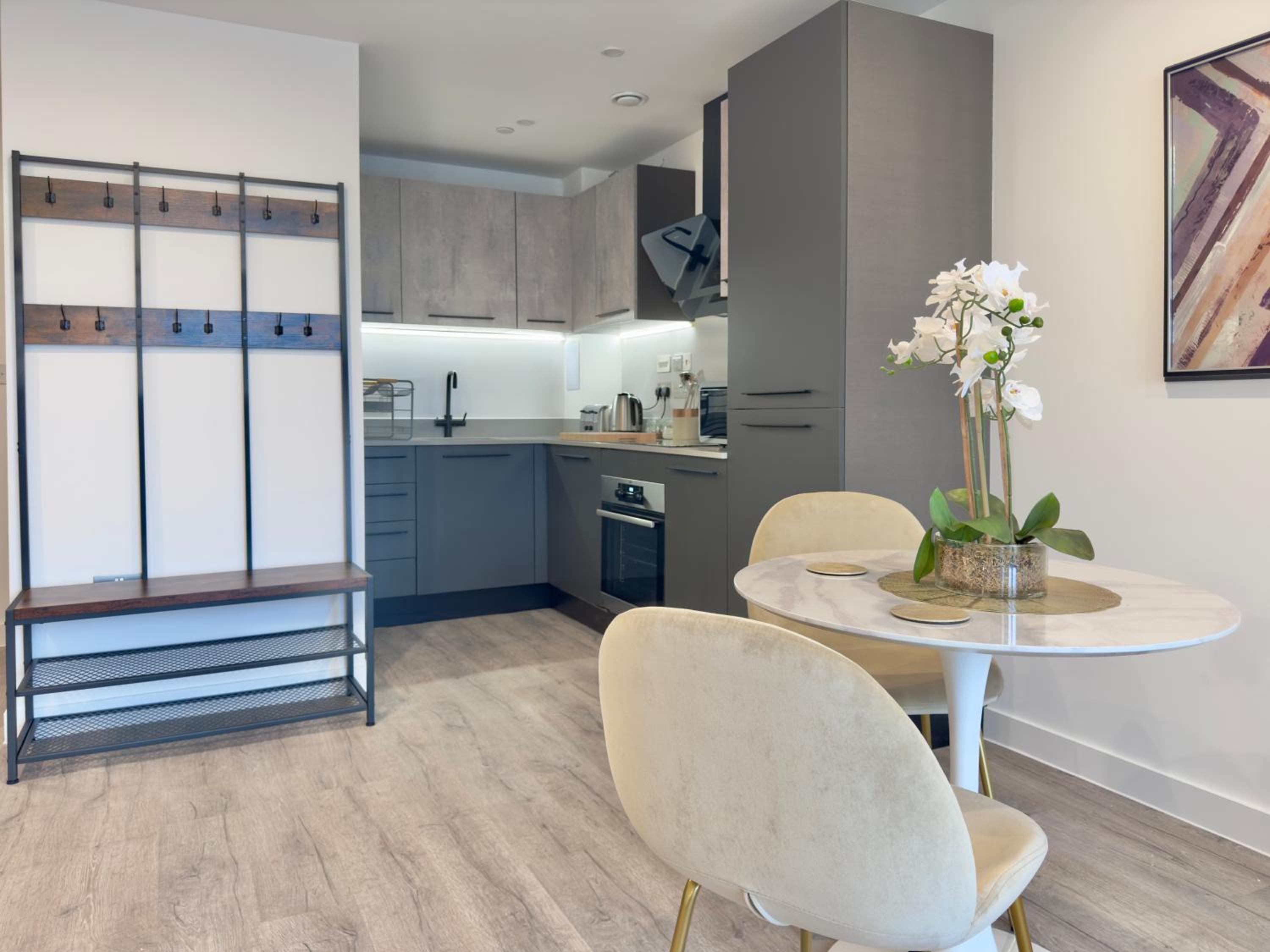 Apartment 43 Citygate with Free Onsite Gym view 2