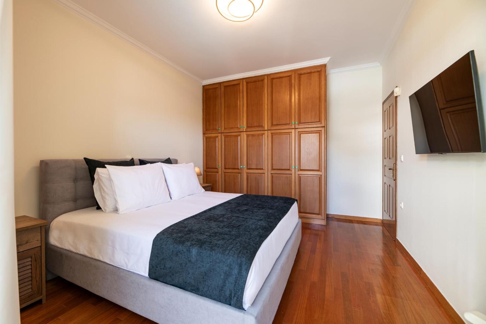 Vouliagmeni Athenian Riviera Villa