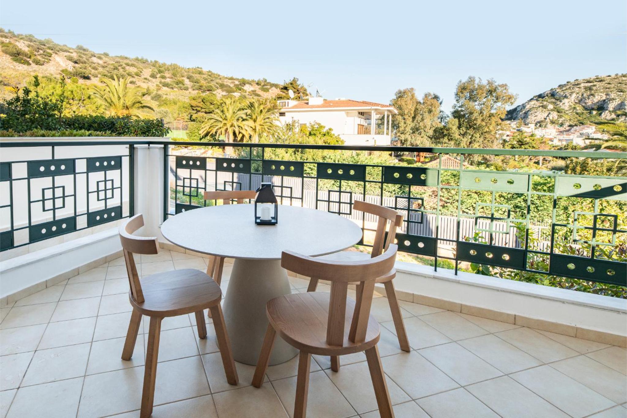 Vouliagmeni Athenian Riviera Villa