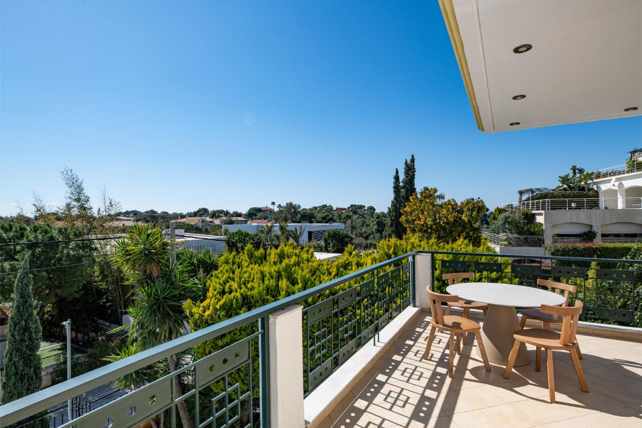 Vouliagmeni Athenian Riviera Villa