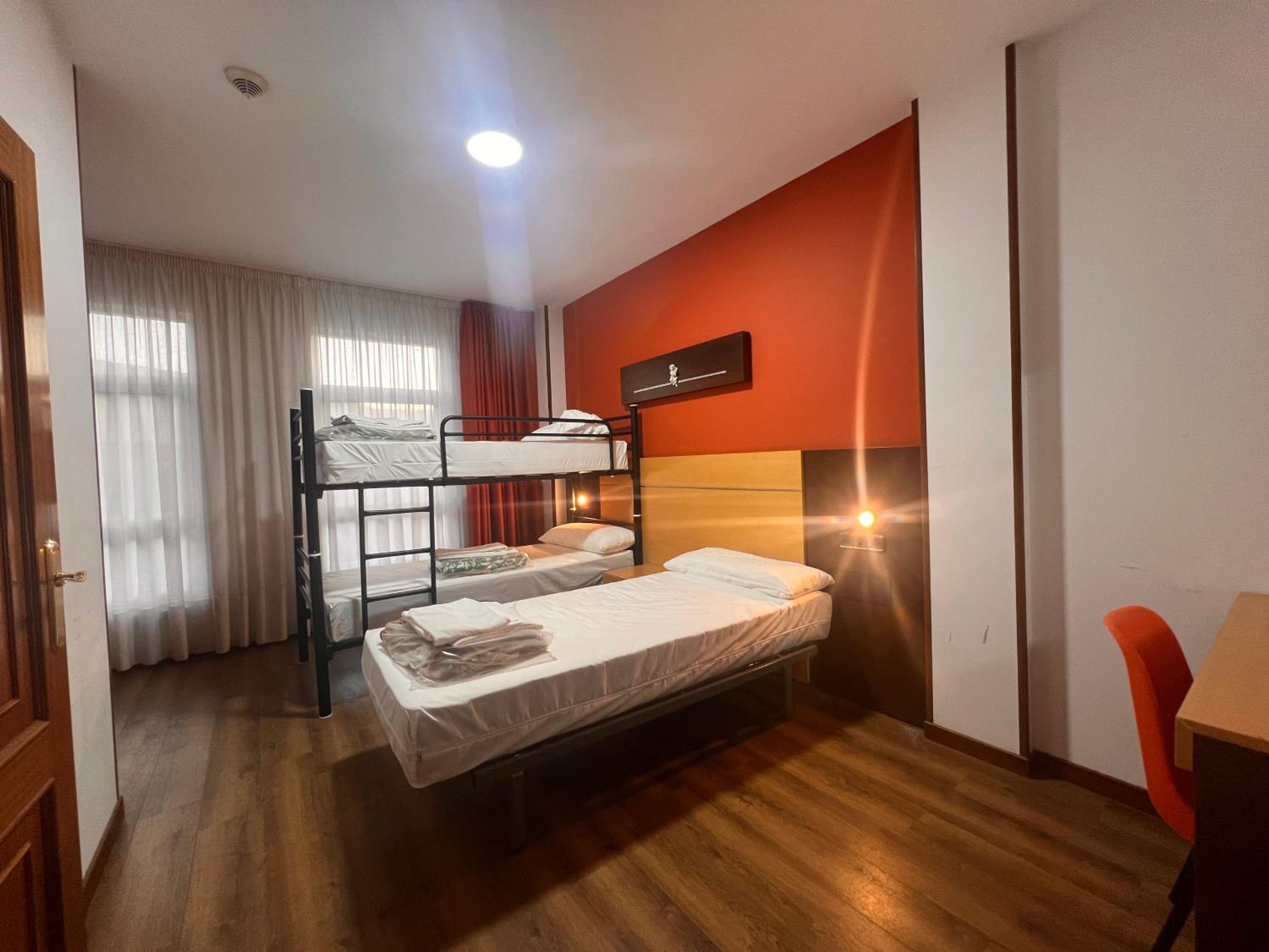 Loop INN Hostel Santiago de Compostela