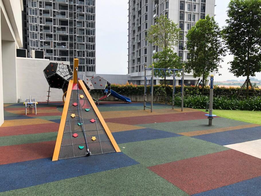 Bukit Jalil Cozy Place 5~7pax