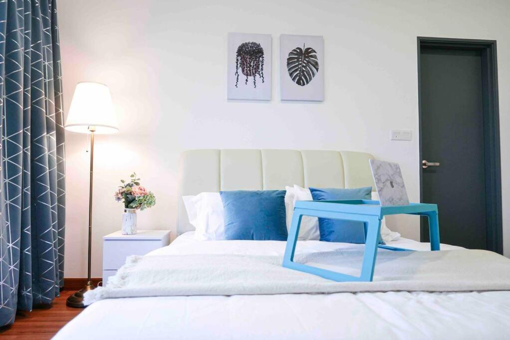 Bukit Jalil Cozy Place 5~7pax