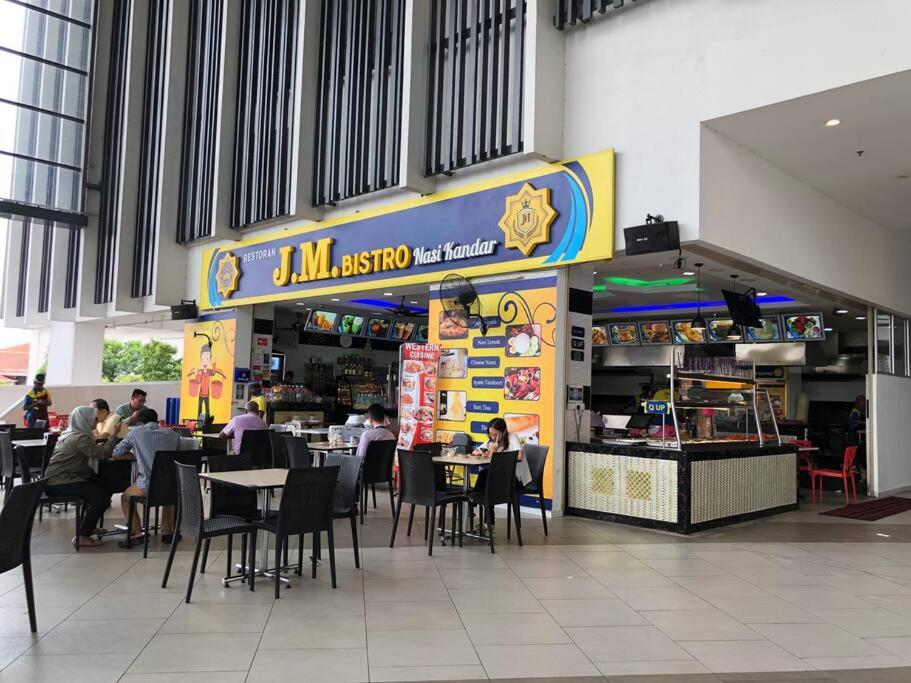 Bukit Jalil Cozy Place 5~7pax