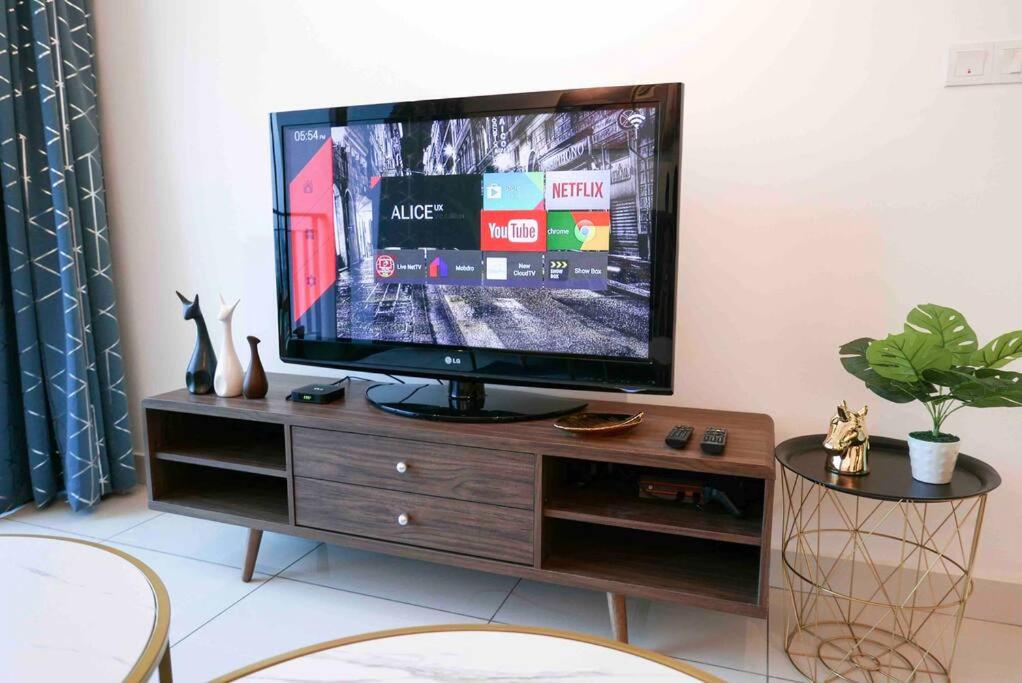 Bukit Jalil Cozy Place 5~7pax