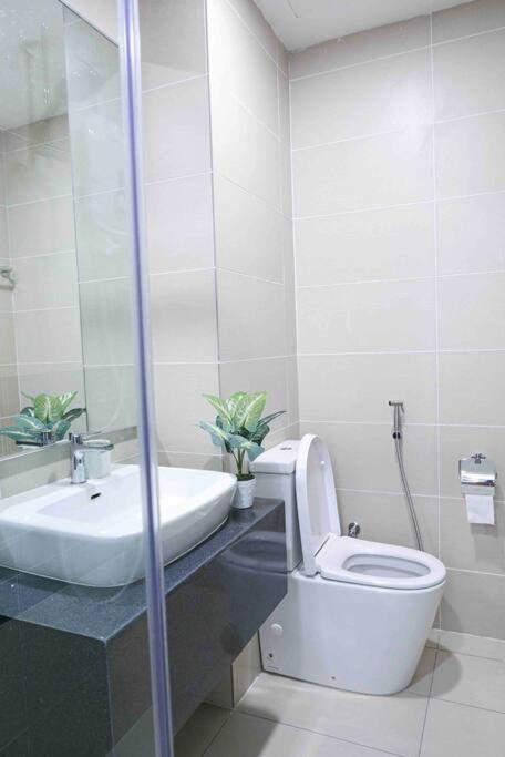 Bukit Jalil Cozy Place 5~7pax