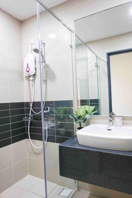 Bukit Jalil Cozy Place 5~7pax