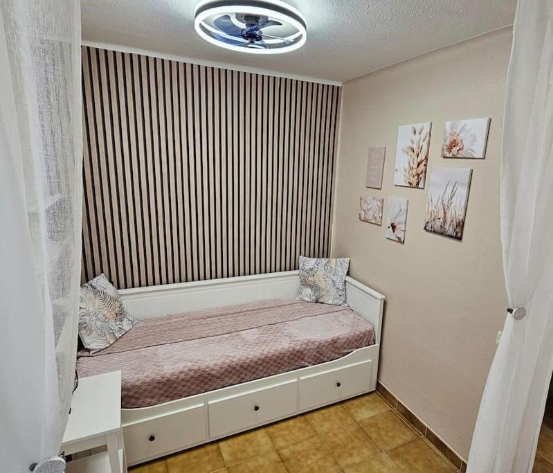 PISO Monika