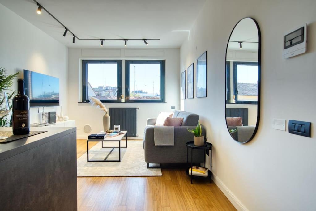 Italianflat - Canal Couture, Navigli Luxury Retreat
