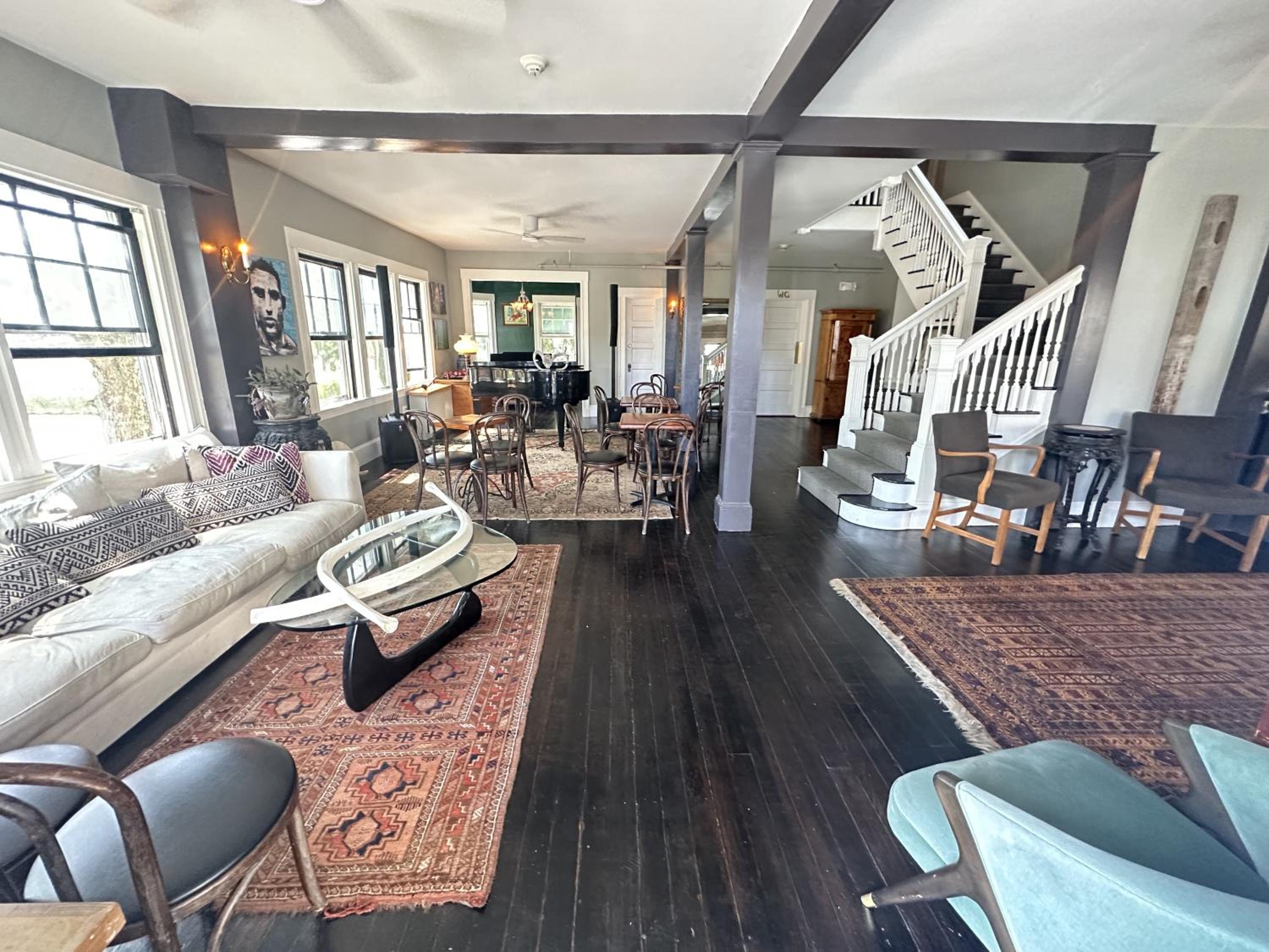Gifford House 167