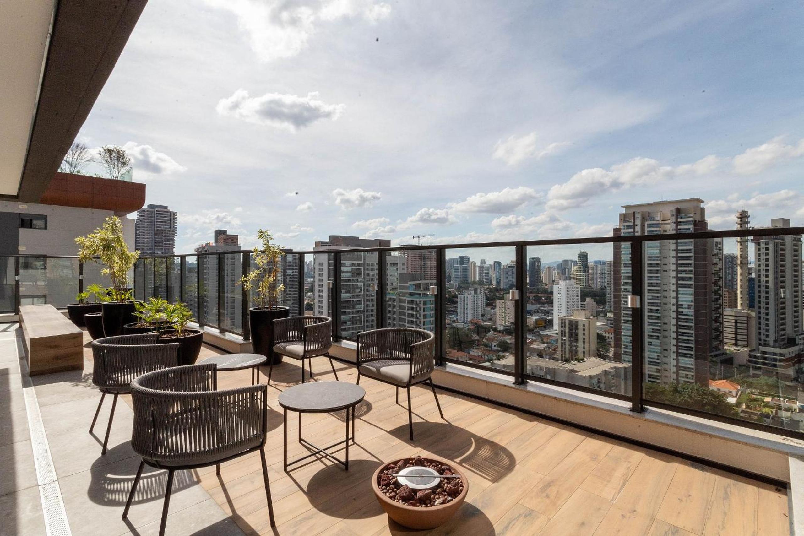 Haus Mitre Residences - Studios per season