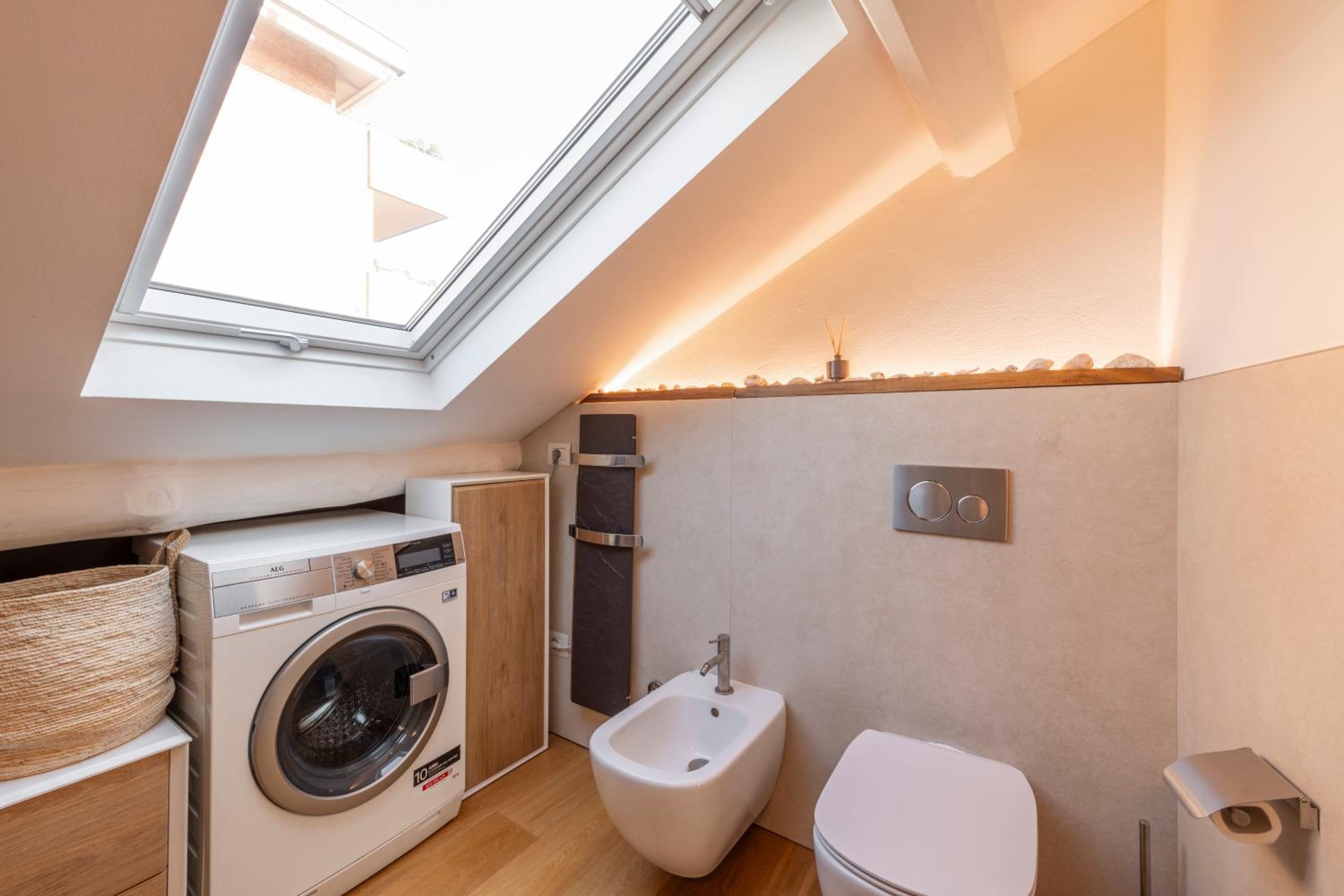 Bright mini studio in the heart of Milan