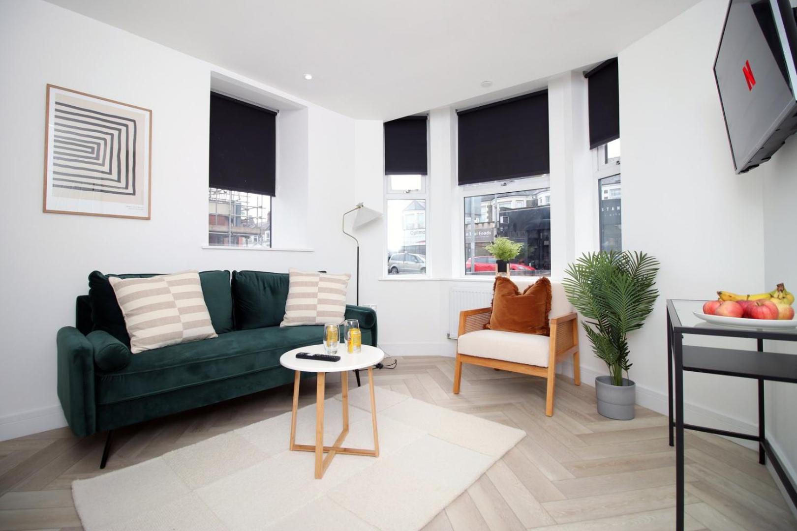 Cardiff City 2 Bed Apartment – Whitchurch view 2
