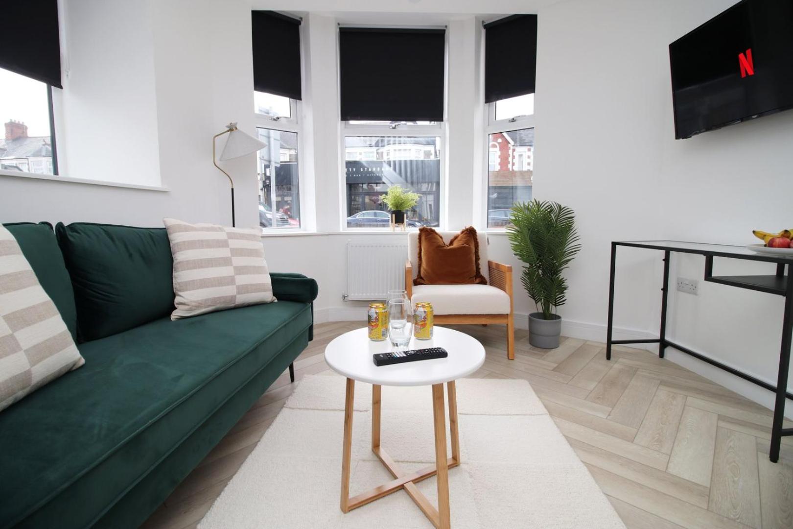 Cardiff City 2 Bed Apartment – Whitchurch view 3