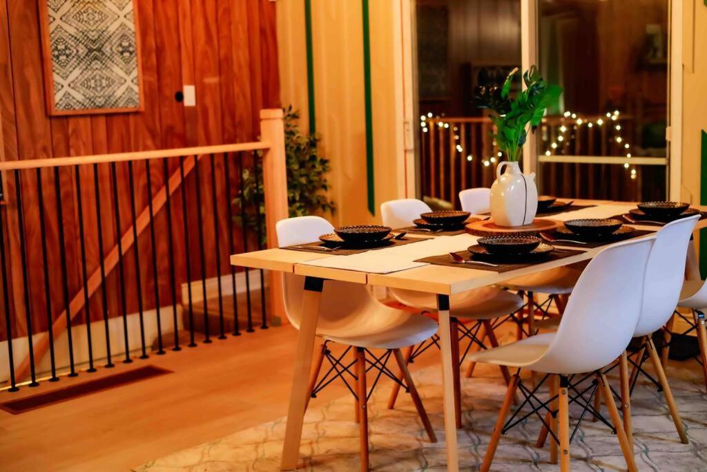 Private Riverfront Cottage in Muskoka - The MARA